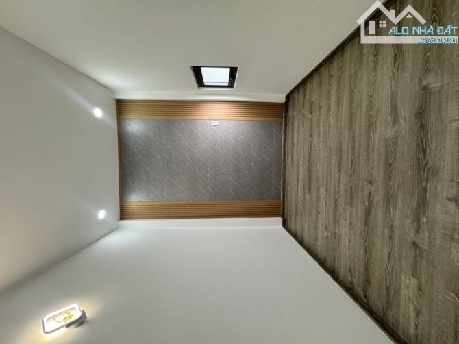 Bán nhà Nguyễn Sỹ Sách, P15, quận Tân Bình. DT 38.4m2 x 2 tầng - 4 x 9.6 . Giá 3.42 tỷ TL - 11