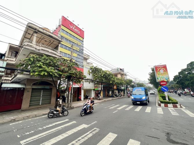 Bán lộ đất diện tích gần 1000m2 mặt tiền Đồng Khởi Biên Hòa, giá 55 tỷ. - 1