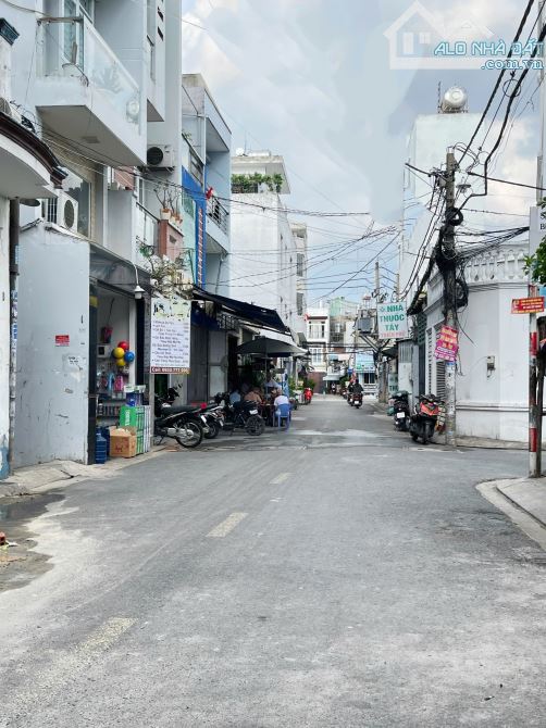Bán CHDV 5 Tầng–BHH– Gần Aeon Tân Phú- Hẻm xe hơi– 25tr/tháng– Chỉ 7,8 tỷ TL - 10