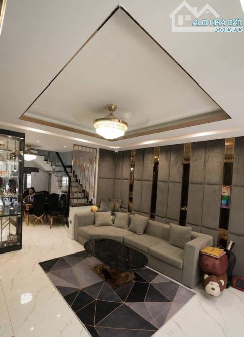 BÁN NHÀ SÁT MẶT TIỀN PHẠM VĂN HAI, TÂN BÌNH - HXH 45M2 (4.1x11m) VUÔNG VỨC- 12.6 TỶ TL - 1