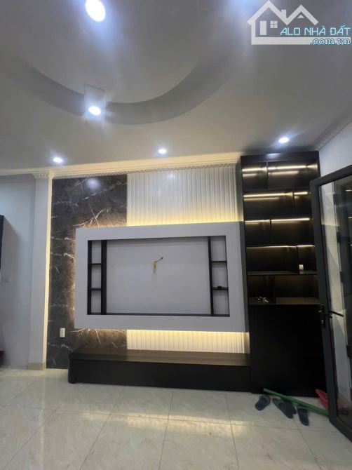 BÁN NHÀ THẠCH BÀN – 33M², NHỈNH 6TỶ NGÕ Ô TÔ –GARA - GẦN AEON - 1