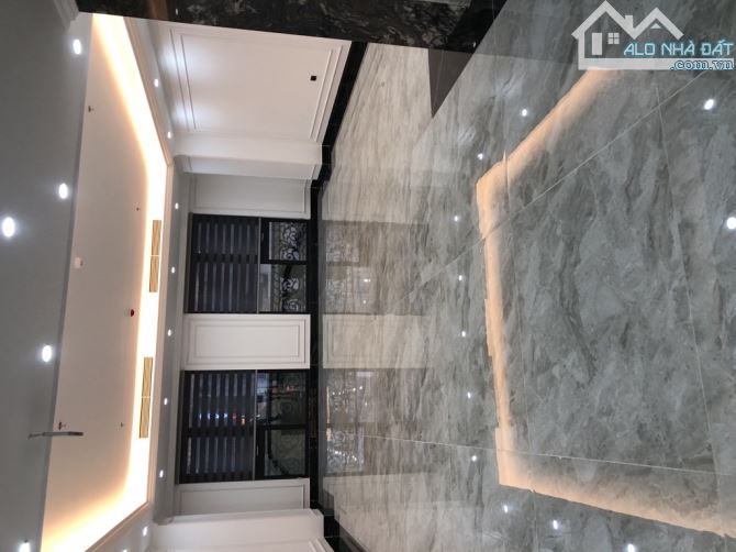 Bán nhà Mỹ Đình, toà văn phòng, ô tô tránh, mặt tiền 8,2m, giá 31 tỷ - 1