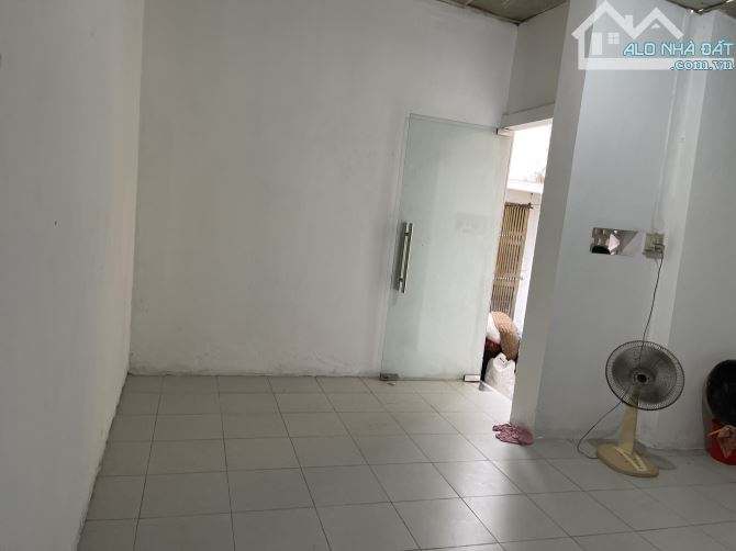 GIA ĐÌNH TÔI CẦN BÁN NHÀ MẶT PHỐ TÔN THẤT THIỆP , Q. BA ĐÌNH - 1