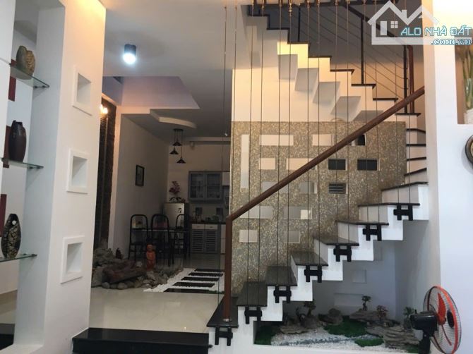 NHÀ MẶT TIỀN 3 TẦNG DIỆN TÍCH 90M NGANG 6M ĐÀO TẤN  PHƯỚC VĨNH - 1