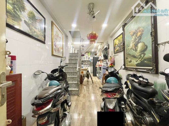 NHÀ NHỎ 30M2- SÁT MẶT TIỀN- GẦN NGÃ TƯ LÊ QUANG ĐỊNH- NGUYỄN VĂN ĐẬU P5 BT- 4,999 TỶ - 1