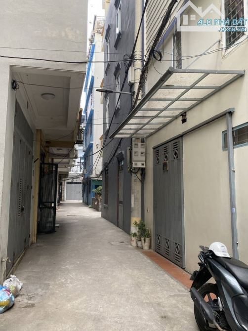 Bán nhà khu Định Công Thượng,47m,5 tầng, ô tô đỗ cửa, 2 mặt thoáng, nhà đẹp full nội thất. - 1