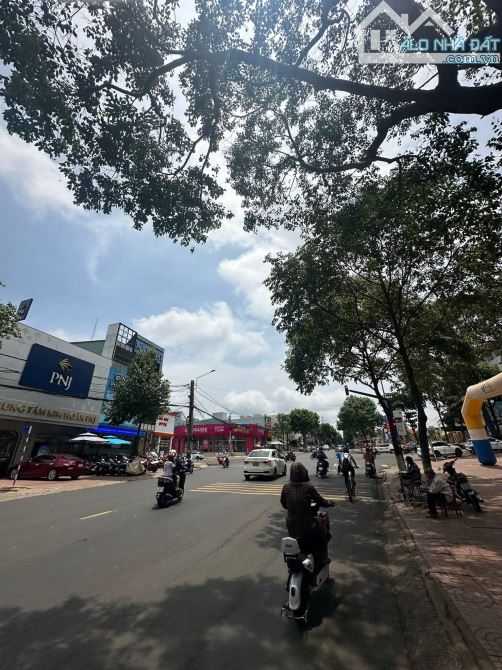 Bán căn nhà ngay vòng xoay ngã tư Phan Chu Trinh-Nguyễn Đình Chiểu - 1
