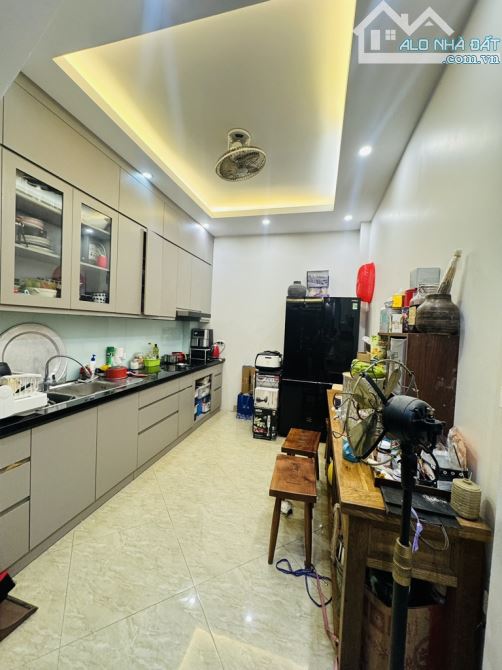 💥Nhà Đẹp Tôn Thất Tùng, Gần ĐH Y Hà Nội, Ngõ Ba Gác, DT 40m2, 5 Tầng, Full Nội Thất - 1