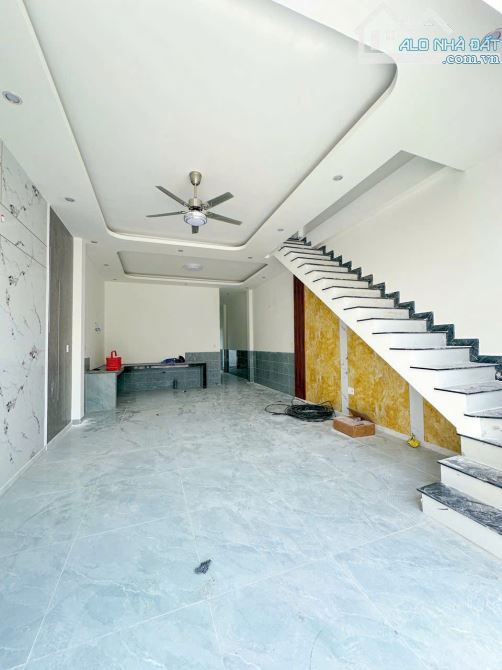 BÁN NHÀ LẦU SHR CHỈ 600TR NHẬN NHÀ CÁCH BỬU LONG 7 PHÚT DI CHUYỂN - 1