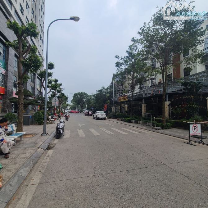 BÁN NHÀ KHU GELEMXIMCO ĐẲNG CẤP THƯỢNG LƯU 308M MẶT TIỀN 13M giá 53TỶ - 1