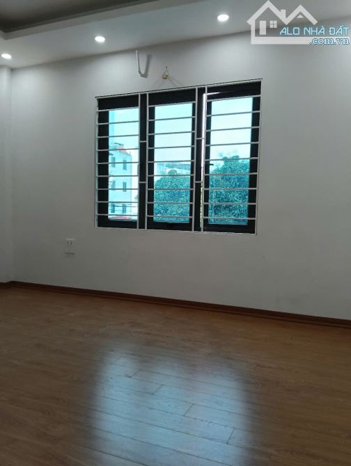 🏠 BÁN NHÀ 5 TẦNG – NGÕ NÔNG – CÁCH Ô TÔ 10M – DI TRẠCH, HOÀI ĐỨC 📐 DT: 30m² | 💰 Giá: 4, - 1