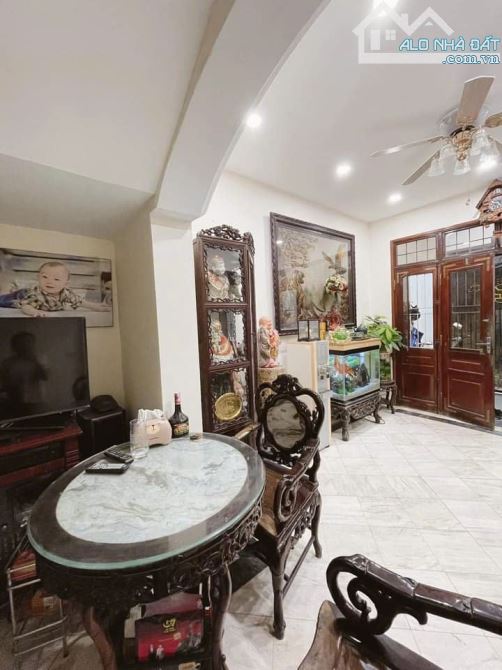 CHÚ 7 BÁN NHÀ Đ. HOA SỨ,PHÚ NHUẬN 2TY810TR/65M2, ĐANG CHO THUÊ 12TR/TH - 1