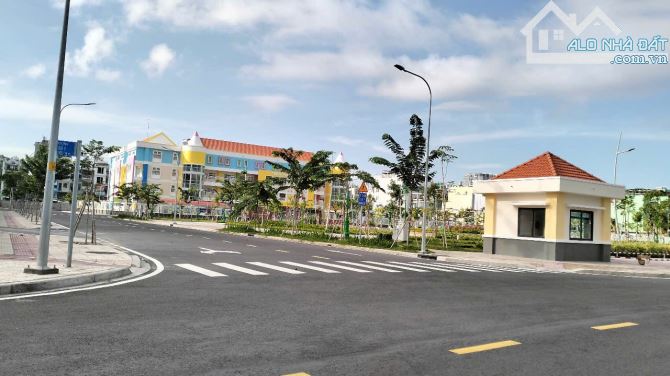 Bán nhà mặt tiền (9,5 x 11) 3 lầu. Giá 18,5 tỷ - 1