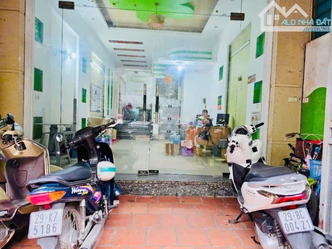 74m² – MT 4.7M - 35 tỷ – mặt phố Đặng Thùy Trâm – vỉa hè rộng – KD đỉnh - 1
