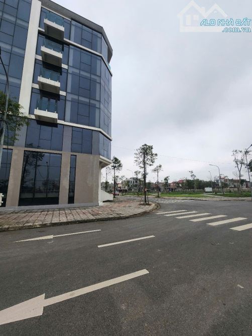 Lô đất rẻ nhất dãy chỉ 9.1 tỷ sở hữu  lô ĐẤT TRỤC CHÍNH 27M DỰ ÁN HIMLAM THỤ NINH, TP BẮC - 1