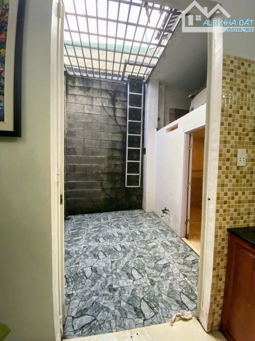 Nhà phường Tân Phong , gần đường Hồ Hoà , giáo xứ Thuận Hoà - 1