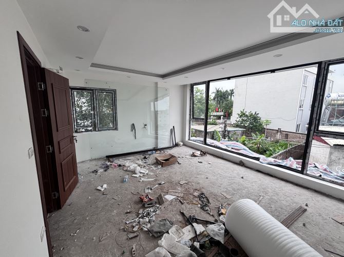 NHÀ 7 tầng CỰ KHỐI - LONG BIÊN - ngõ 7m ô tô tránh - 36.2m2 căn góc thang máy giá dưới 10ỷ - 1