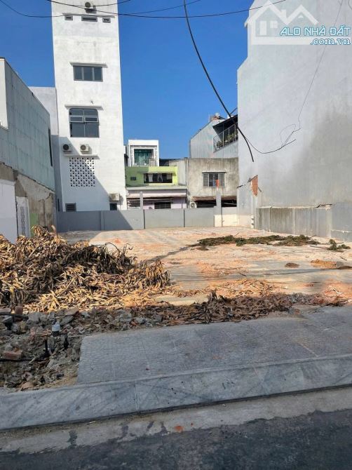 BÁN GẤP ĐẤT ĐƯỜNG TRẦN TẤN MỚI. DIỆN TÍCH KHỦNG 147M2 NGANG TO 6M - 1