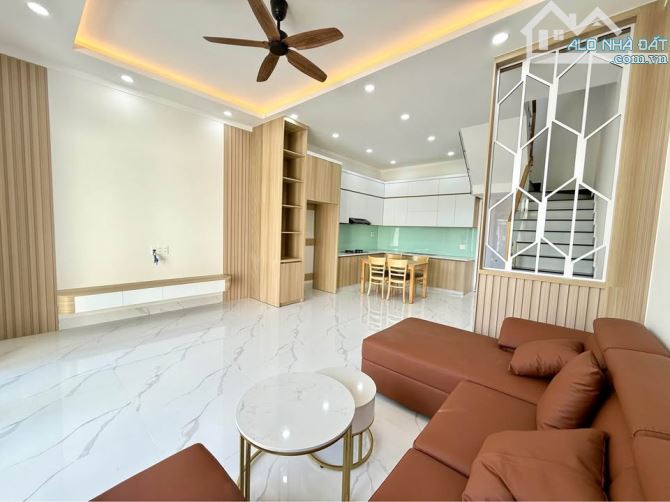 Chính chủ cần bán nhà đường Nguyễn Chí Thanh, Tương Bình Hiệp - 120m2, SHR, tặng nội thất - 1
