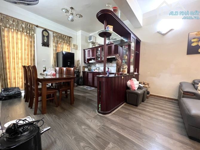 Chung cư 214 Nguyễn Trãi 3 ngủ giá hơn 4tỷ - 1