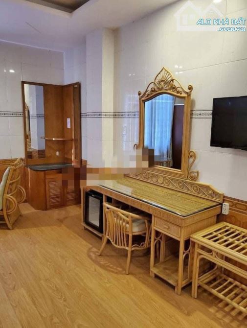 Bán toà căn hộ 7 tầng đường Phạm Khiêm Ích gần biển Sơn Thuỷ - 1