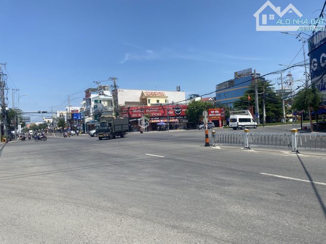 BÁN NHÀ CẤP 4 MẶT TIỀN ĐƯỜNG 30/4 P.RẠCH DỪA. FULL TC 140M2- GIÁ 17 TỶ CÓ TL - 1