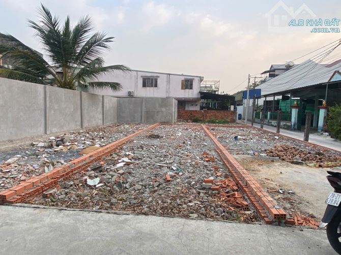 BÁN NỀN 72M NGAY CỔNG CHÀO BÌNH DƯƠNG GIÁ CHỈ 2,5 TỶ SỔ RIÊNG - 1
