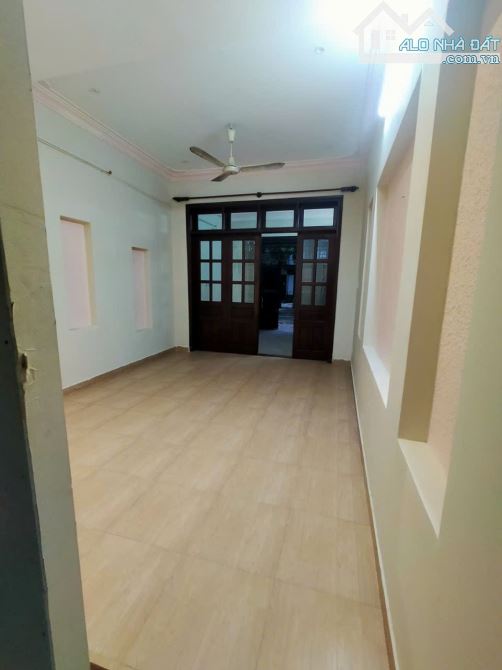 NHÀ 1TRỆT 3LẦU KDC SẦM UẤT NGAY HOÀNG DIỆU 2 4X24M 6P - 1