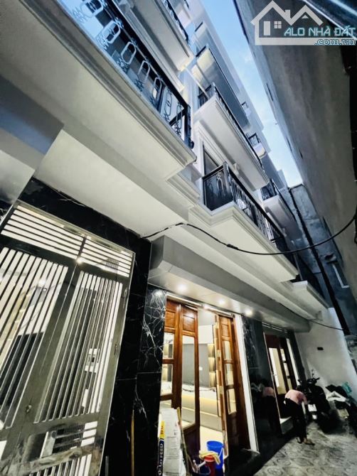 Bán nhà Văn Chương - Đống Đa. 36m2 X 6 tầng Thang máy - 1