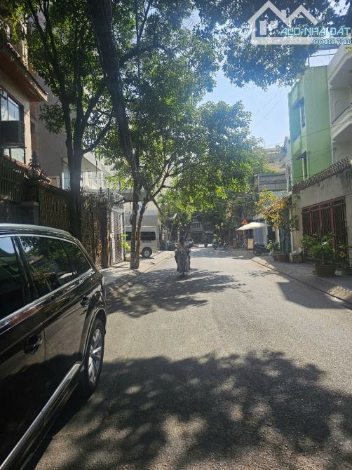 Biệt Thự mini N5x22m,Hầm+5 Tầng, Giá 27 tỷ, MT Đường Núi Thành  P13, Q Tân Bình. - 1