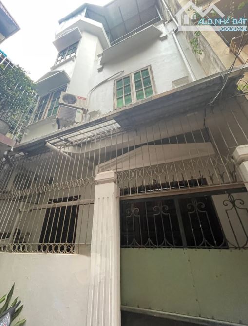 BÁN NHÀ CHÍNH KINH THANH XUÂN 48M2;4 TẦNG; MẶT 6M;4 PN;10,95 TỶ .NHÀ TRUNG TÂM QUẬN THANH - 1