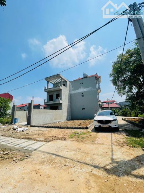 Bá đất Phụng Thượng,diện tích 107m2,mặt tiền 8m,phân lô ô tô vỉa hè,góc 2 thoáng - 1