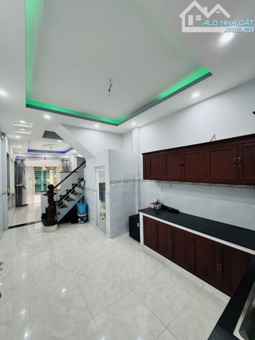 NGAY CHỢ BÌNH TRỊ ĐÔNG GẦN TÊN LỬA,HẺM 6M THÔNG,DT 42,GIÁ 4 TỶ 6 - 1