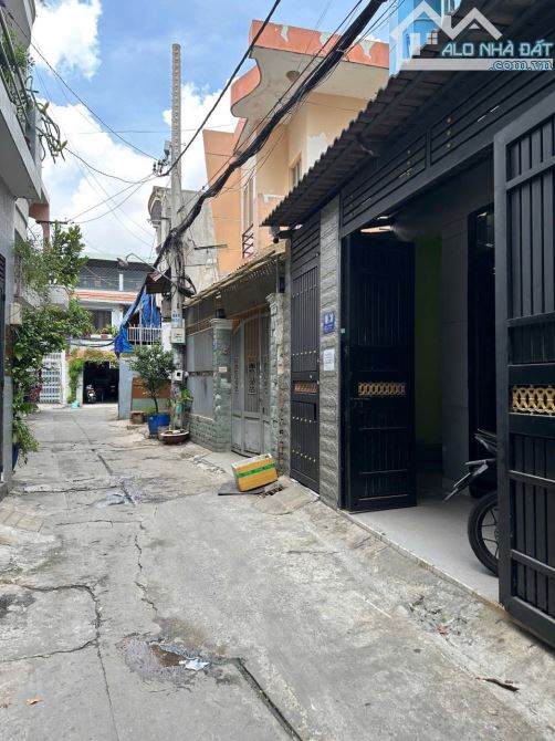 Bán gấp Nhà CHDV P Tân Quý Tân Phú 5.3 x15 trệt 2 lầu ST giá 8 tỷ TL - 1