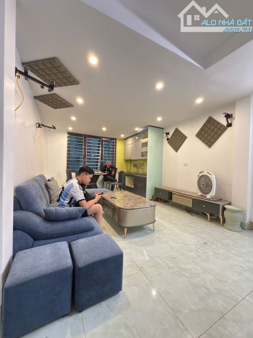 40M RA PHỐ QUAN NHÂN - 2 THOÁNG TRƯỚC SAU - NỞ HẬU - TẶNG FULL NỘI THẤT - 8.75 TỶ - 1