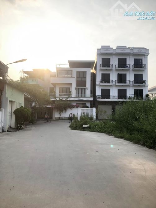 Ms Linh-Bán đất tuyến 2 mặt đường Hoàng Thế Chung, An Đồng, đường thông ô tô đỗ cửa - 1