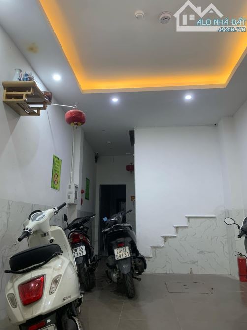 CCMN - 8 PHÒNG FULL NỘI THẤT - NGÕ BA GÁC - DÒNG TIỀN 40TR/THÁNG - 9 TỶ - TRUNG KÍNH - 1