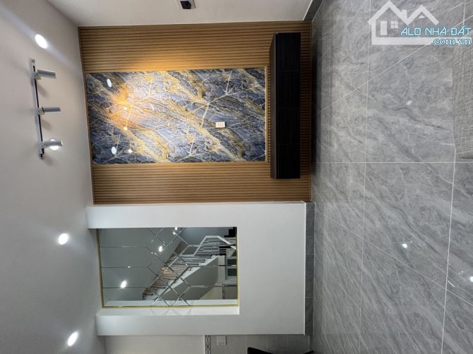 Bán nhà Nguyễn Sỹ Sách, P15, quận Tân Bình. DT 38.4m2 x 2 tầng - 4 x 9.6 . Giá 3.42 tỷ TL - 1