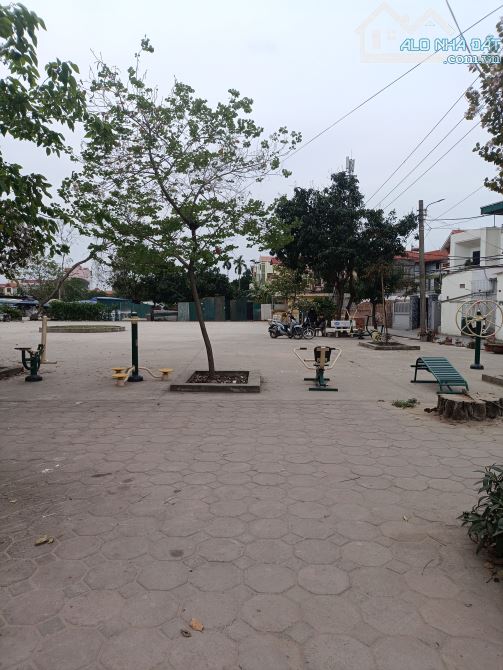 BÁN 120M TRỤC KINH DOANH VIEW VƯỜN HOA CẦU THƯỢNG CÁT - 1