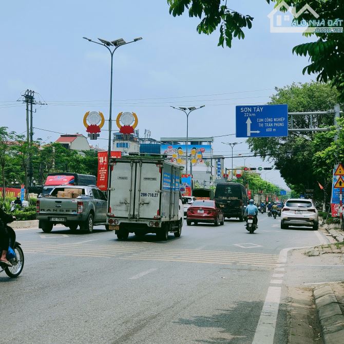 Bán đất  thị trấn Phùng,diện tích 70m2,mặt tiền5m,đường ô tô ,2 thoáng trước sau - 1
