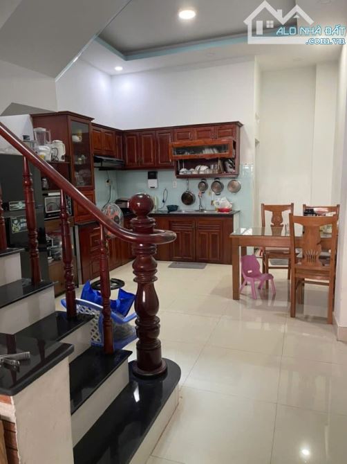 Bán nhà 3 tầng, 54m², 3PN, 3WC, Nguyễn Duy Trinh, Q.9 - 4.3 tỷ - 1