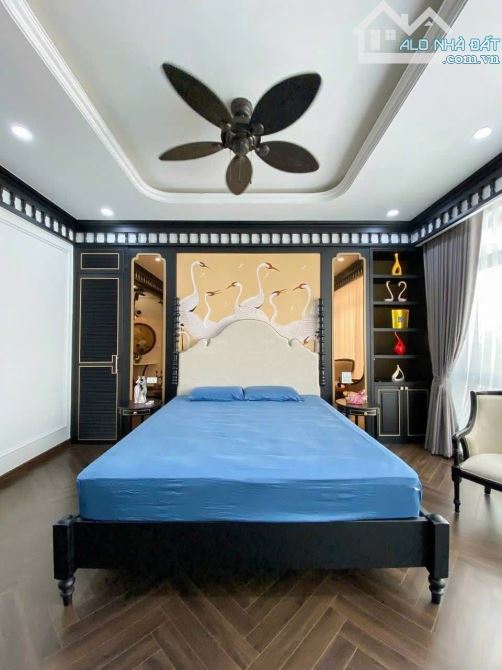SIÊU PHẨM NGHI TÀM 100M2, MẶT TIỀN 9M, 5 TẦNG ĐẲNG CẤP, SÁT HỒ TÂY, GIÁ 33 TỶ CÓ GARA ÔTÔ - 1