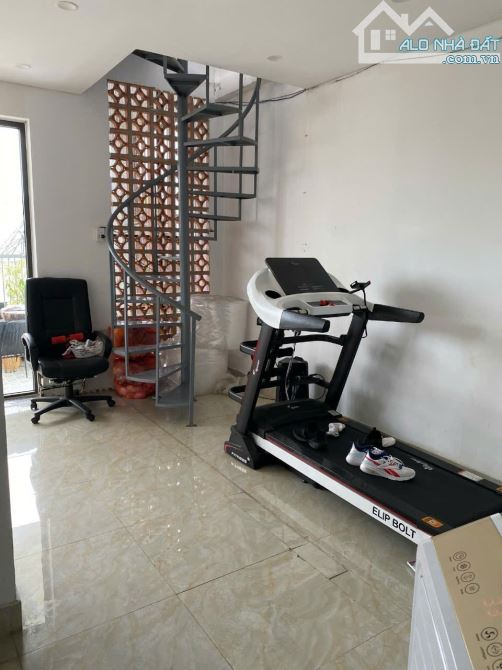 Bán nhà đẹp mặt tiền phố kinh doanh Hoàng Diệu,  ngay trung tâm Hải Châu - 1