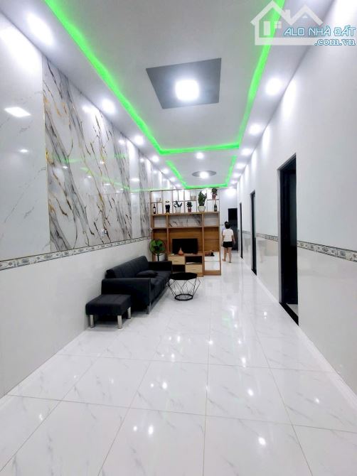 BÁN NHÀ 150M2 SỔ RIÊNG THỔ CƯ KP1 TÂN HIỆP CHỈ 3.9 TỶ - 1
