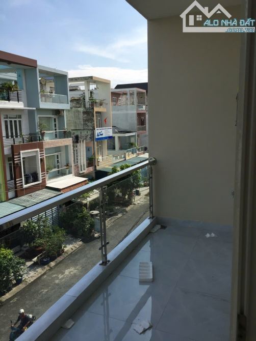 Cần bán gấp nhà 3 tầng khu dân cư Thạnh Mỹ Lợi, Quận 2, thu nhập ổn định 35 triệu/tháng - 1