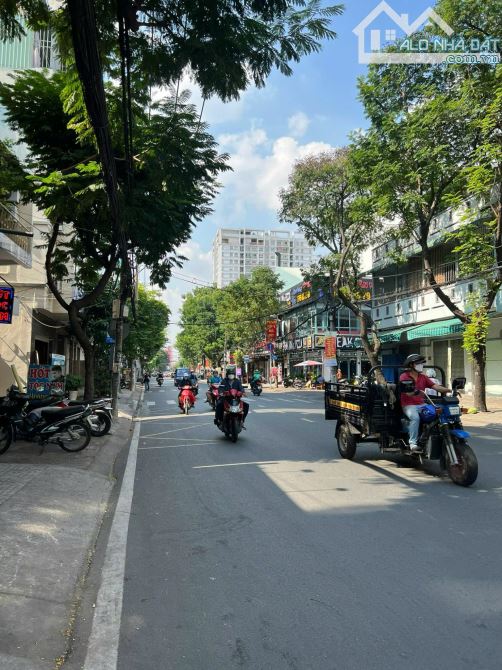 Bán nhà mặt tiền Trương Công Định P14 Tân Bình_DT:5,2mx22m, 6 tầng có thang máy_giá 31 tỷ - 1
