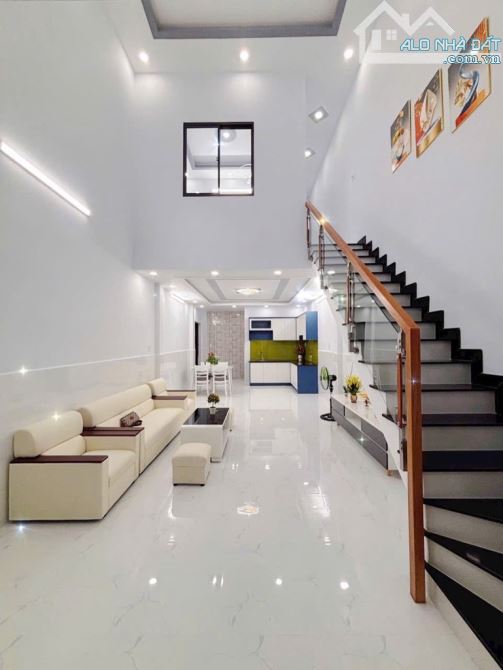BÁN NHÀ TỈNH LỘ 10 68m2 4x17m 3Pn SHR  CHỈ 4.15 TỶ TL. - 1
