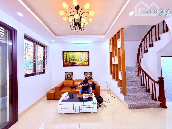 BÁN NHÀ ĐẸP 4 TẦNG 33m DƯƠNG NỘI CÁCH 20M OTO ĐỖ GIÁ 5xx - 1