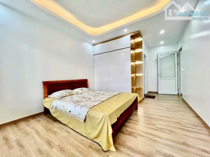 Bán Nhà Hồ Tùng Mậu 35.2M² – Gần Cầu Vượt Mai Dịch – 5 Tầng – Giá 6.6 Tỷ - 1