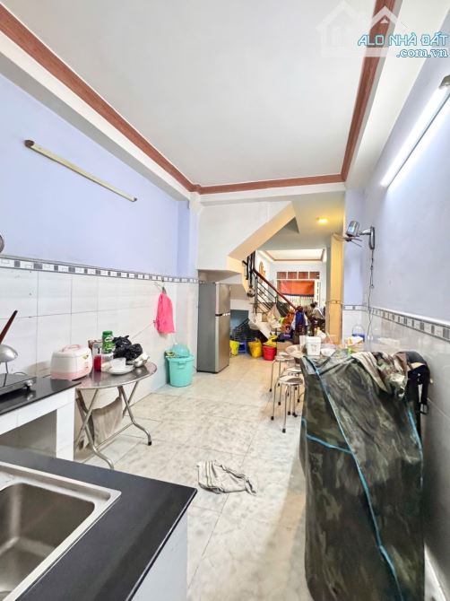 Chỉ 8 tỷ TL. Nhà 4 tầng. Gần 50m2. 4Pn. Sân thượng. Hẻm thông Tô Hiến Thành. Q10. - 1